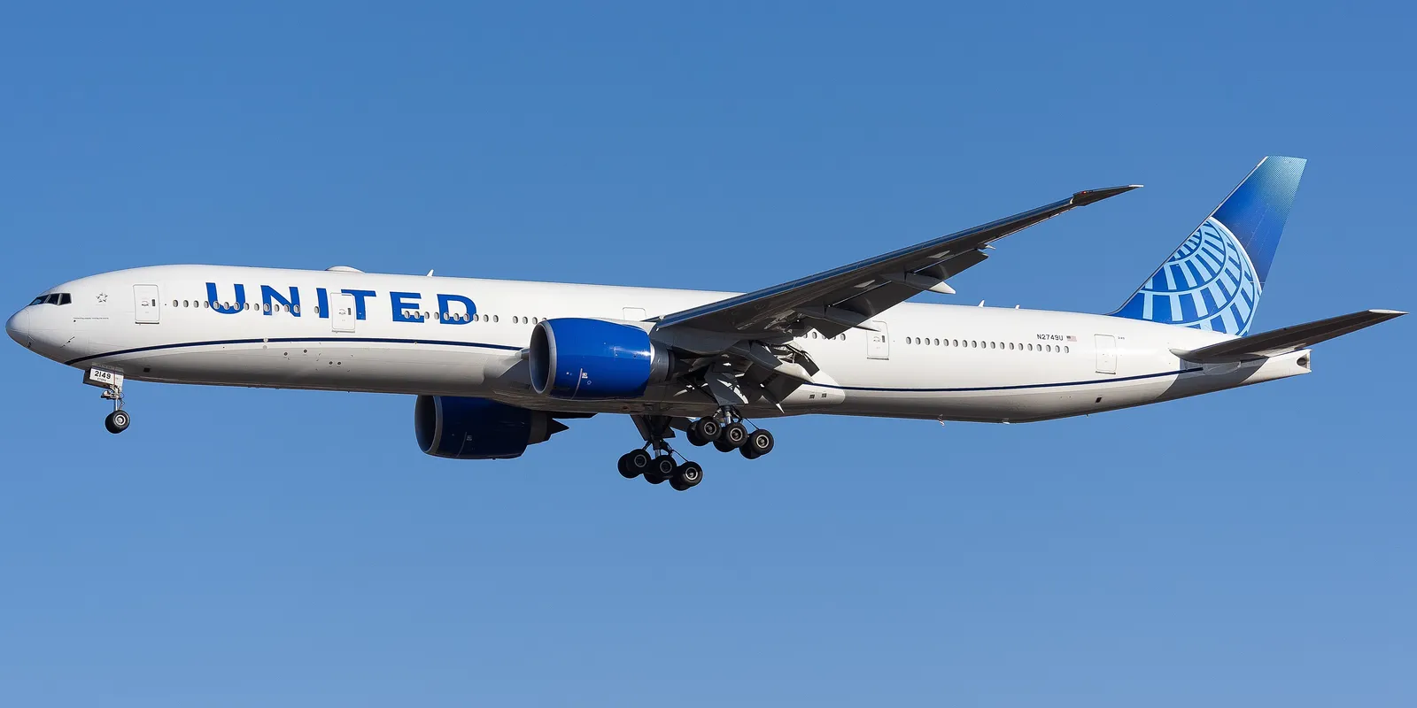 United Airlines, sieć siedmiu hubów: flota, Polaris i co mówią pasażerowie