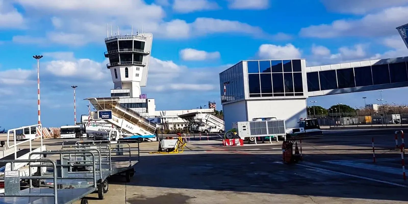 Aeroporto di Bari - Karol Wojtyła