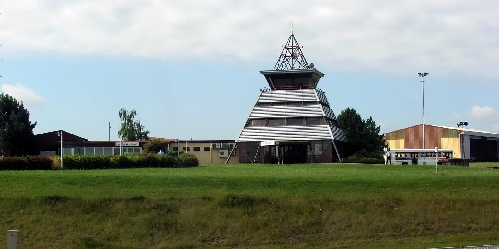 Aeroporto di Épinal - Mirecourt