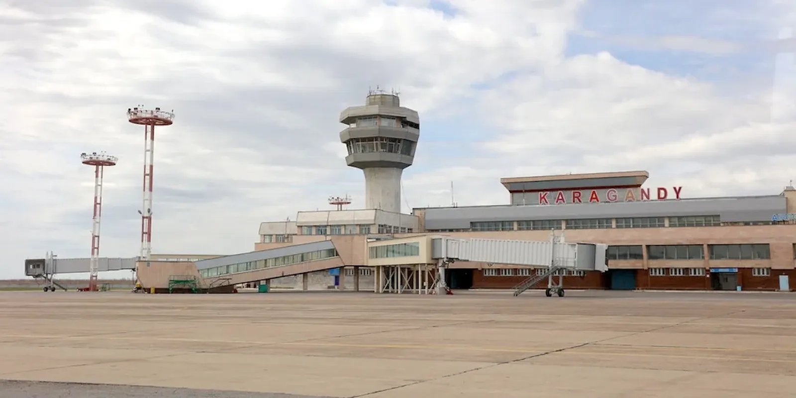 Aeroporto de Qarağandı - Sary-Arka