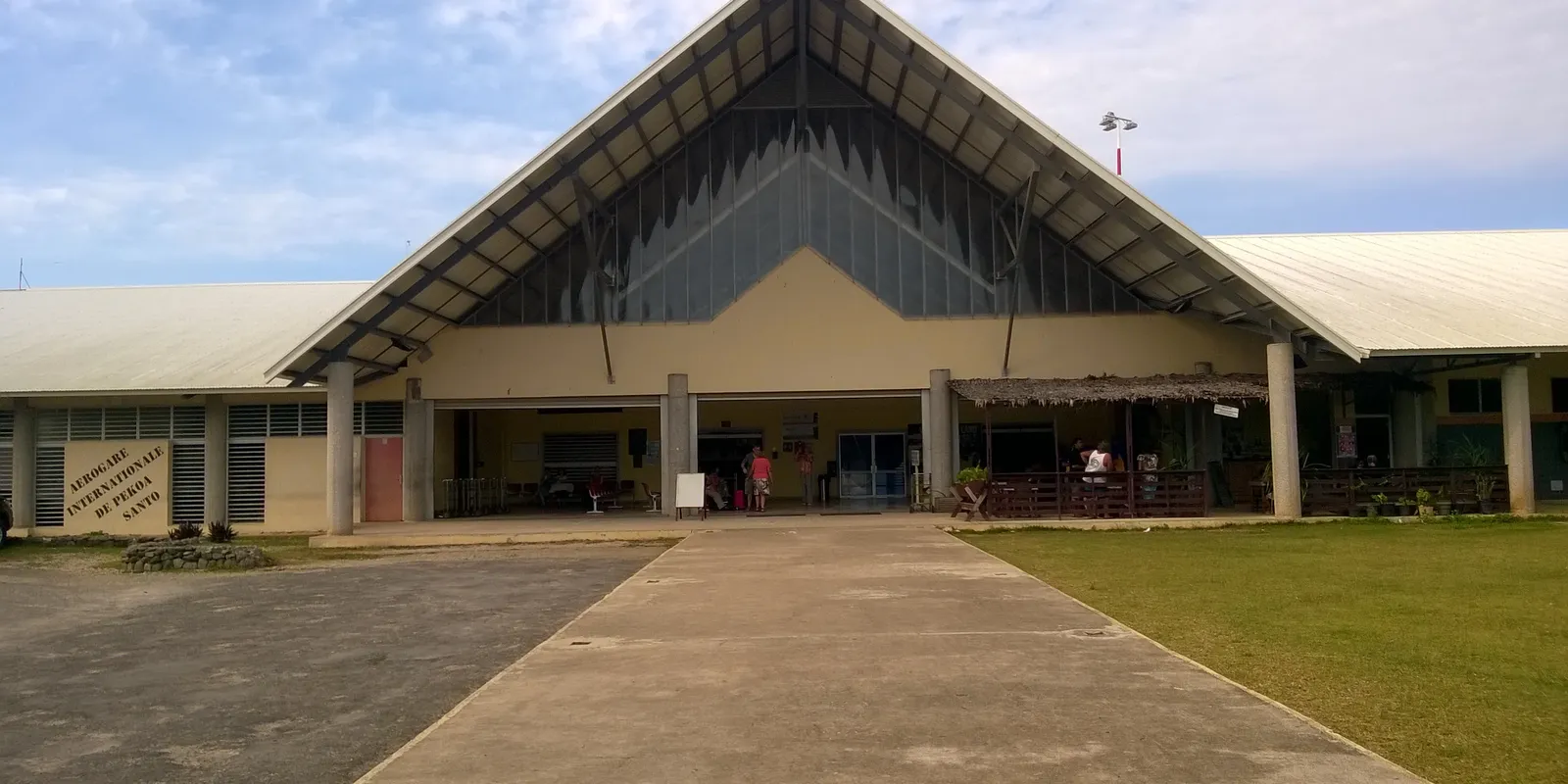 Aeroporto di Luganville - Pekoa