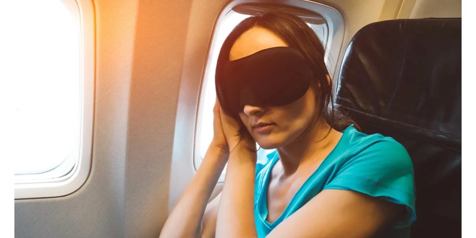 Dormire in aereo: perché è così difficile e cosa comporta