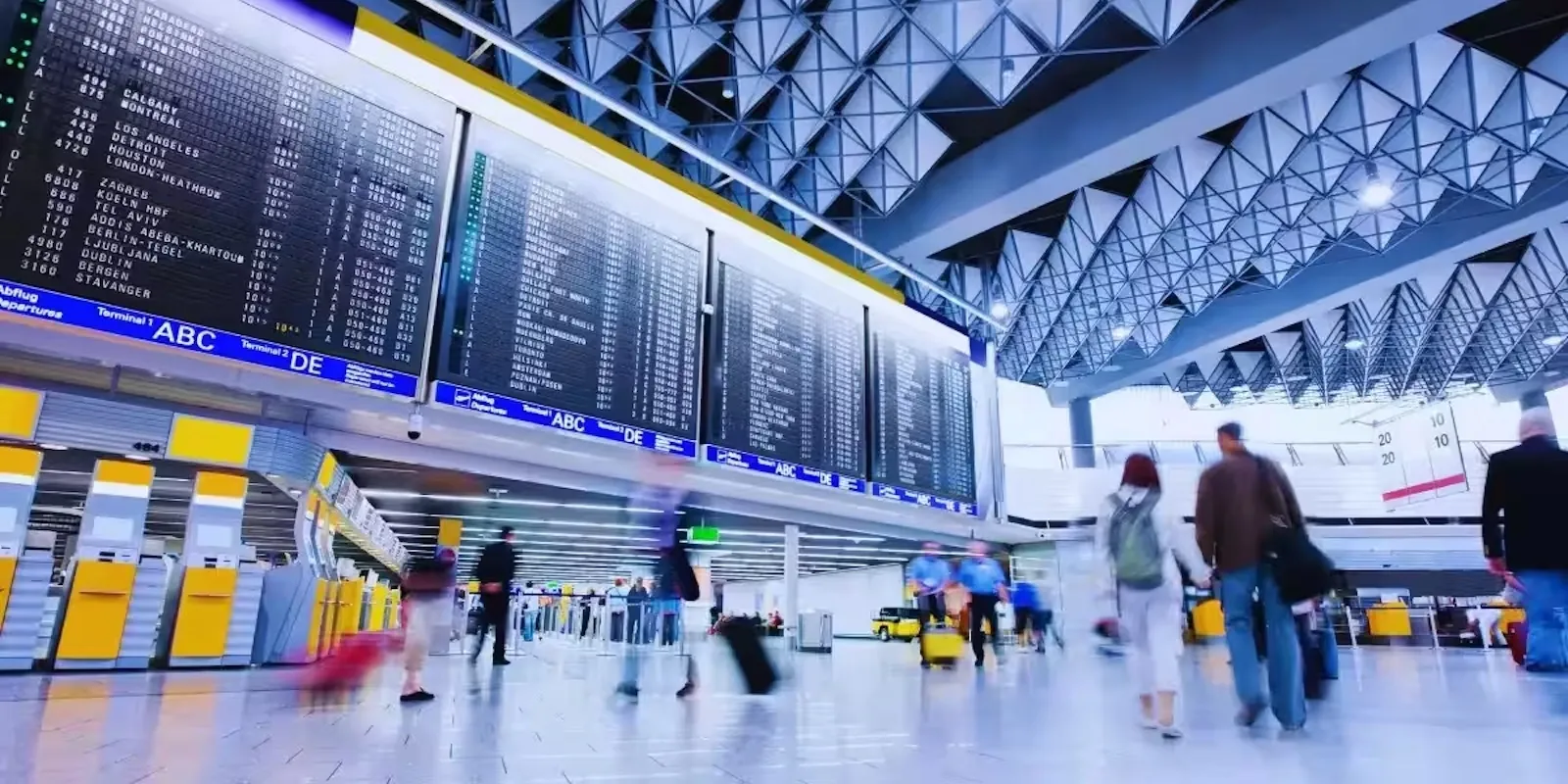 Gestire gli scali in aeroporti immensi: come non stancarsi
