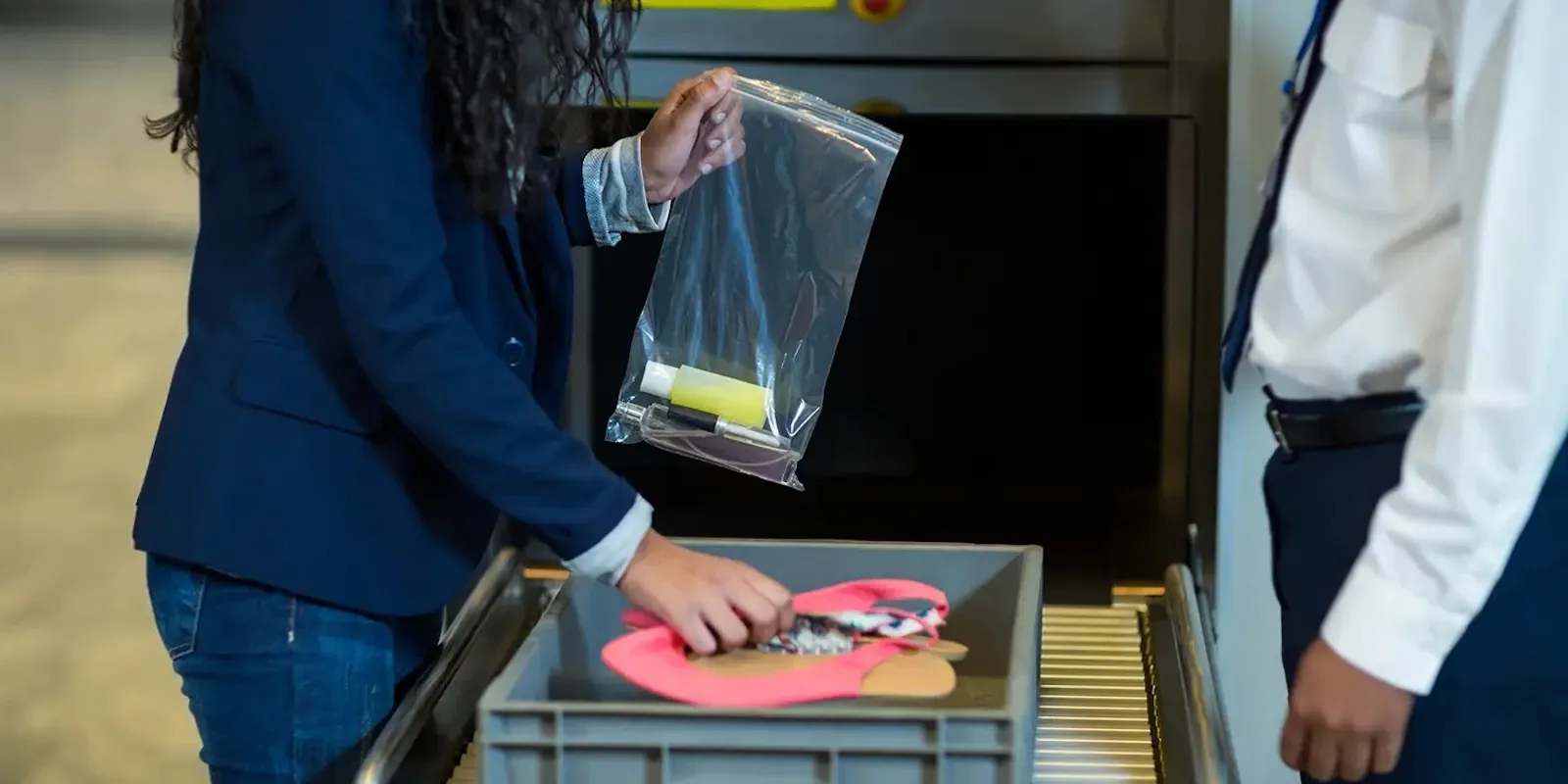 Come prepararsi ai controlli di sicurezza in aeroporto