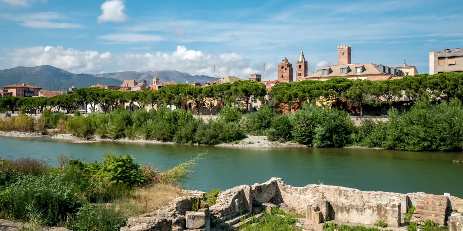 Albenga: la città romana dalle dieci torri liguri