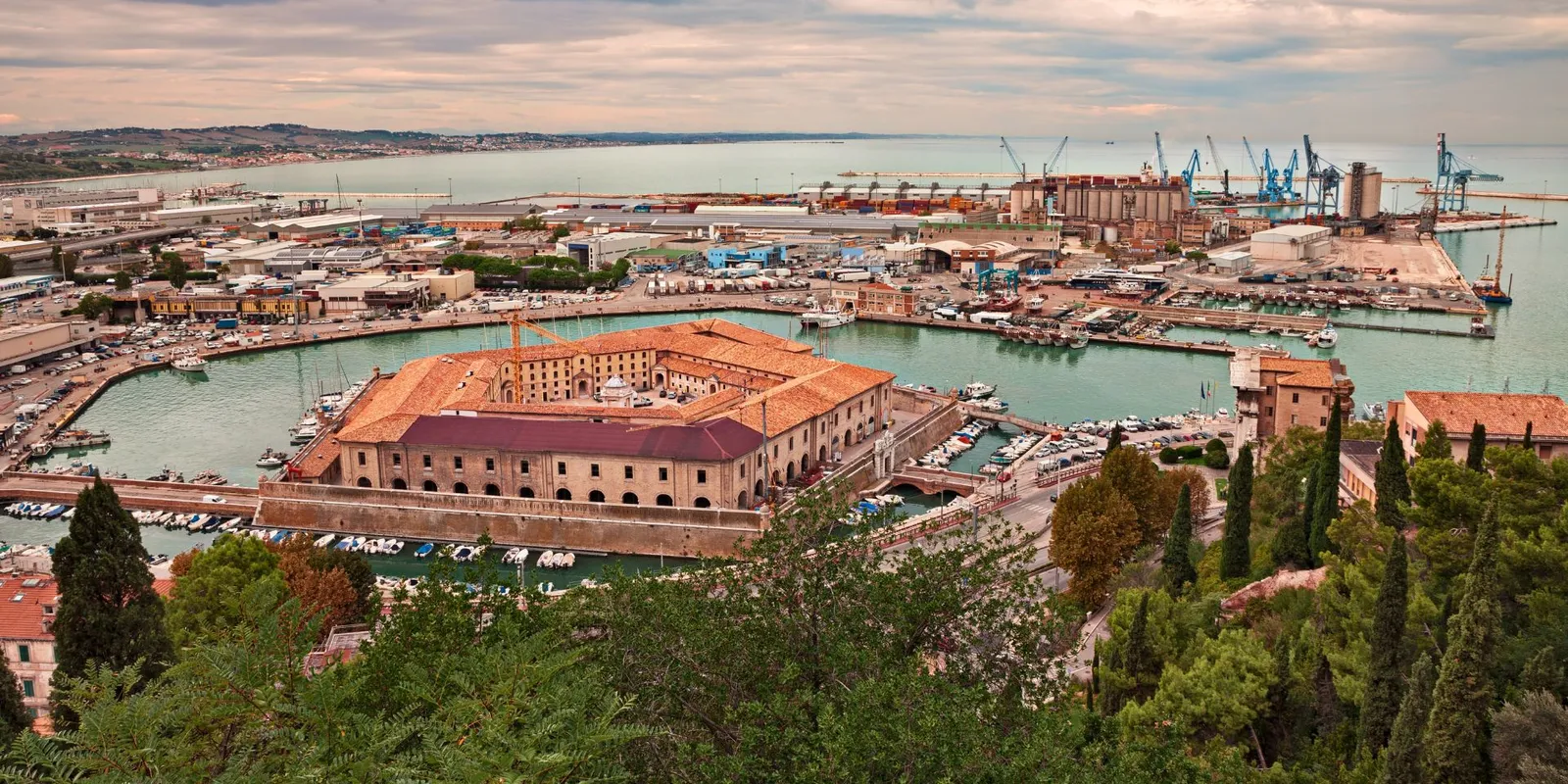 Ancona: la porta del Conero