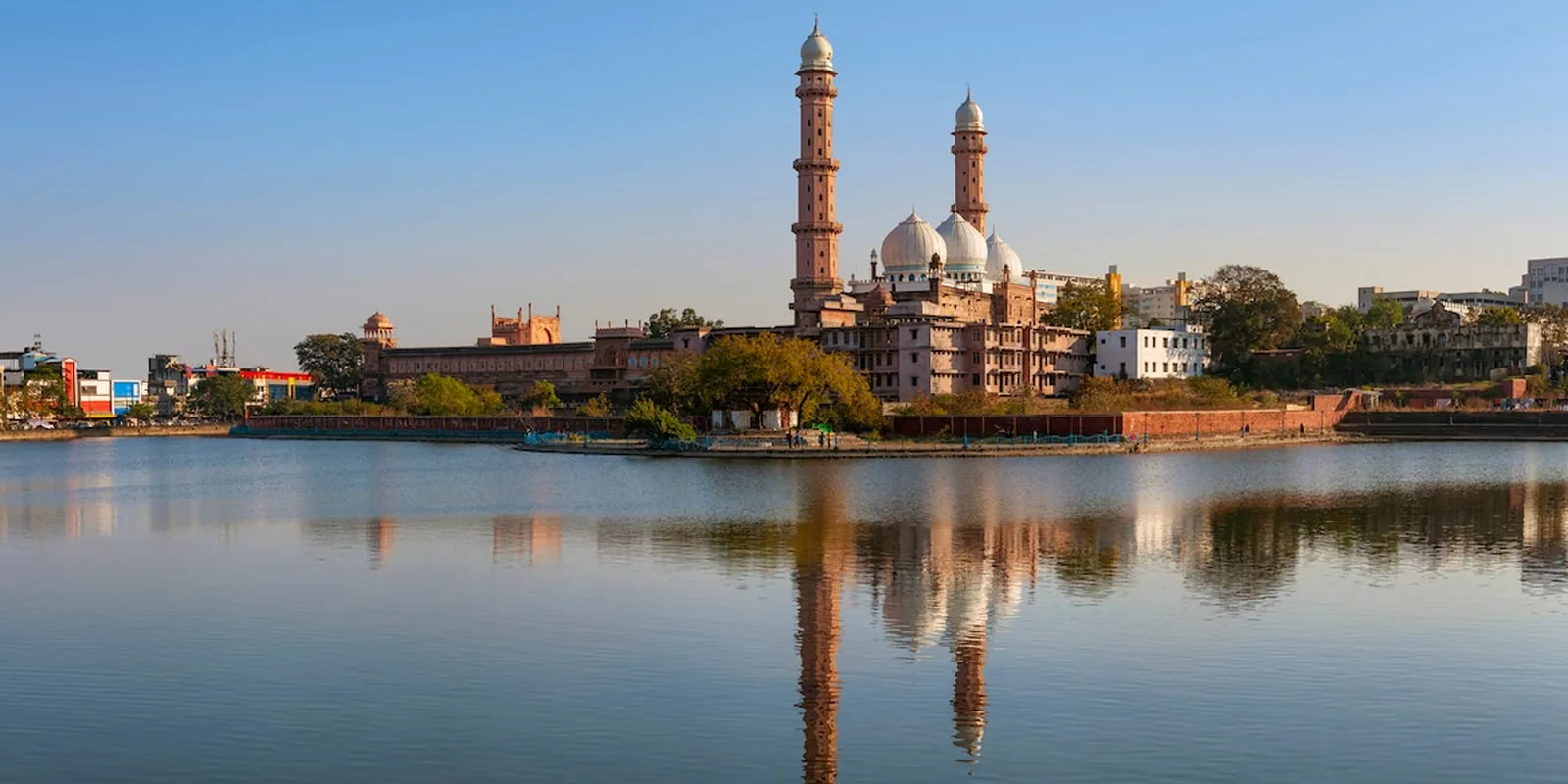 Bhopal: la città dei laghi e la porta di Sanchi