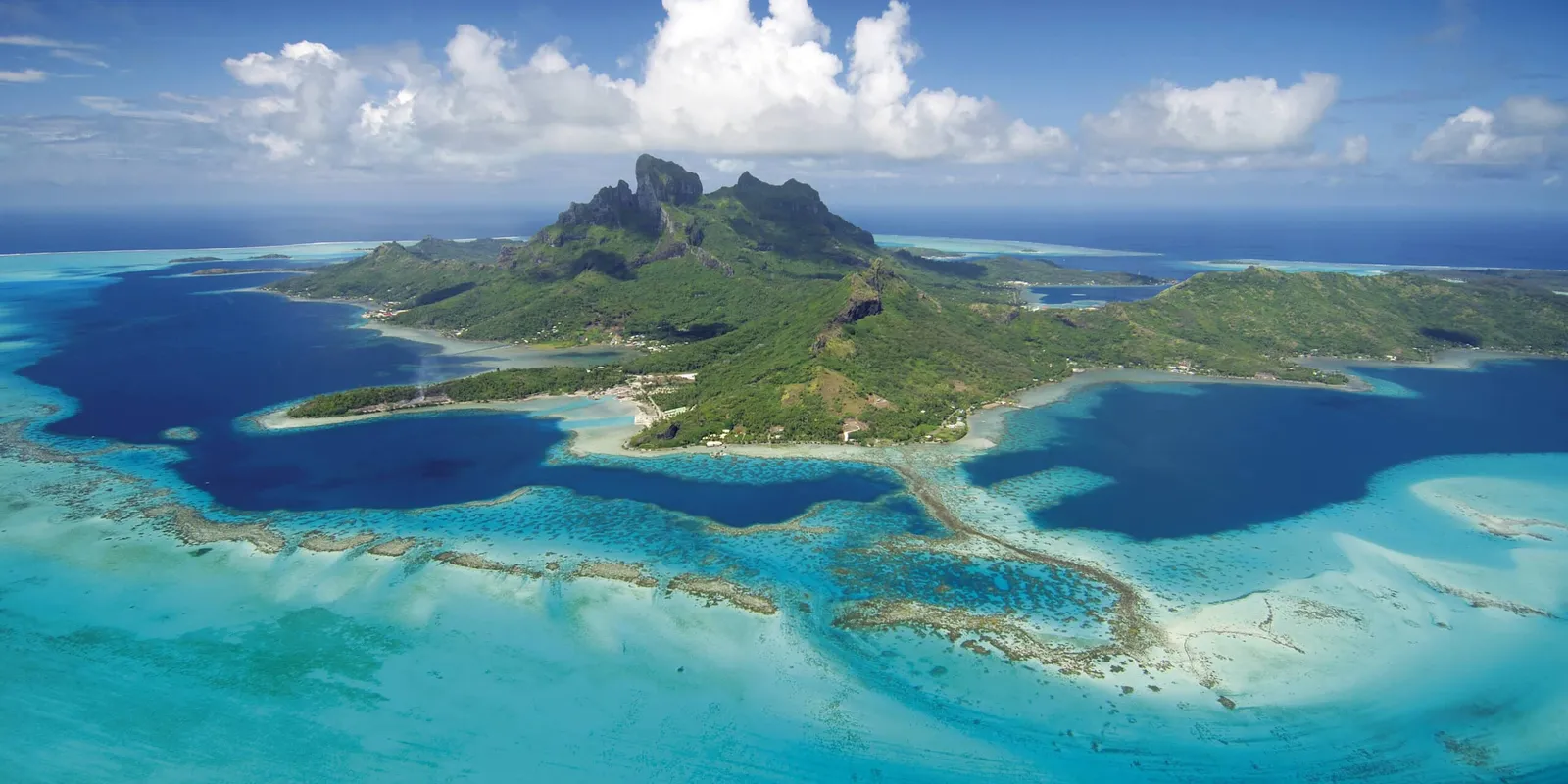 Bora Bora: la laguna più fotografata del Pacifico