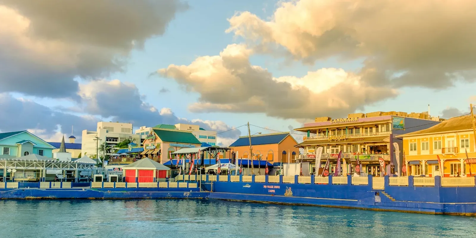 George Town: Seven Mile Beach e as arraias de Stingray City