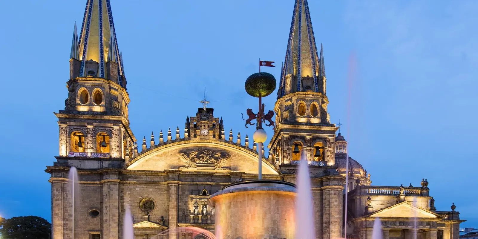 Guadalajara: mariachi e Hospicio Cabañas
