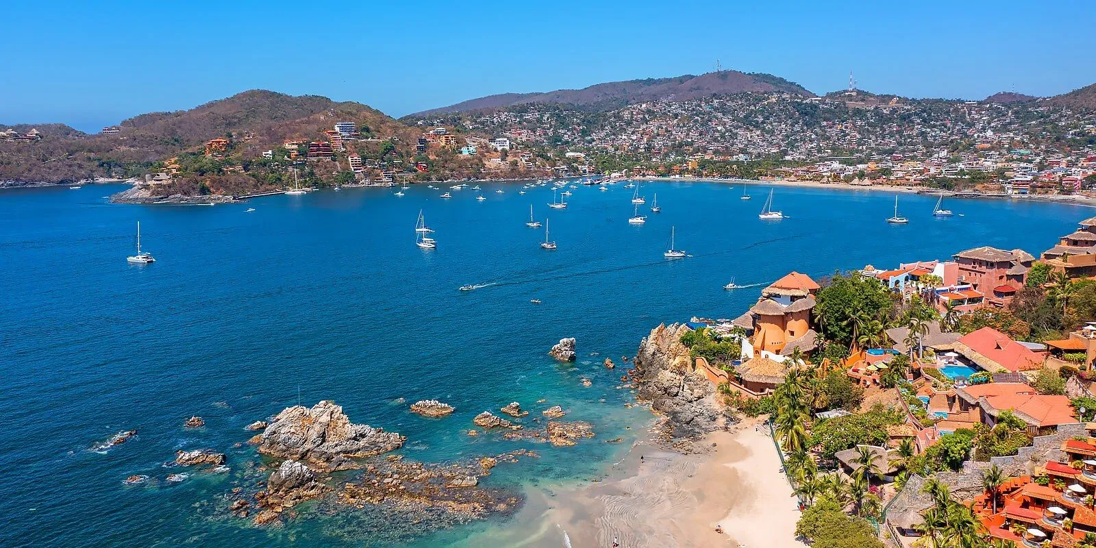 Ixtapa: spiagge pacifiche accanto al villaggio di Zihuatanejo