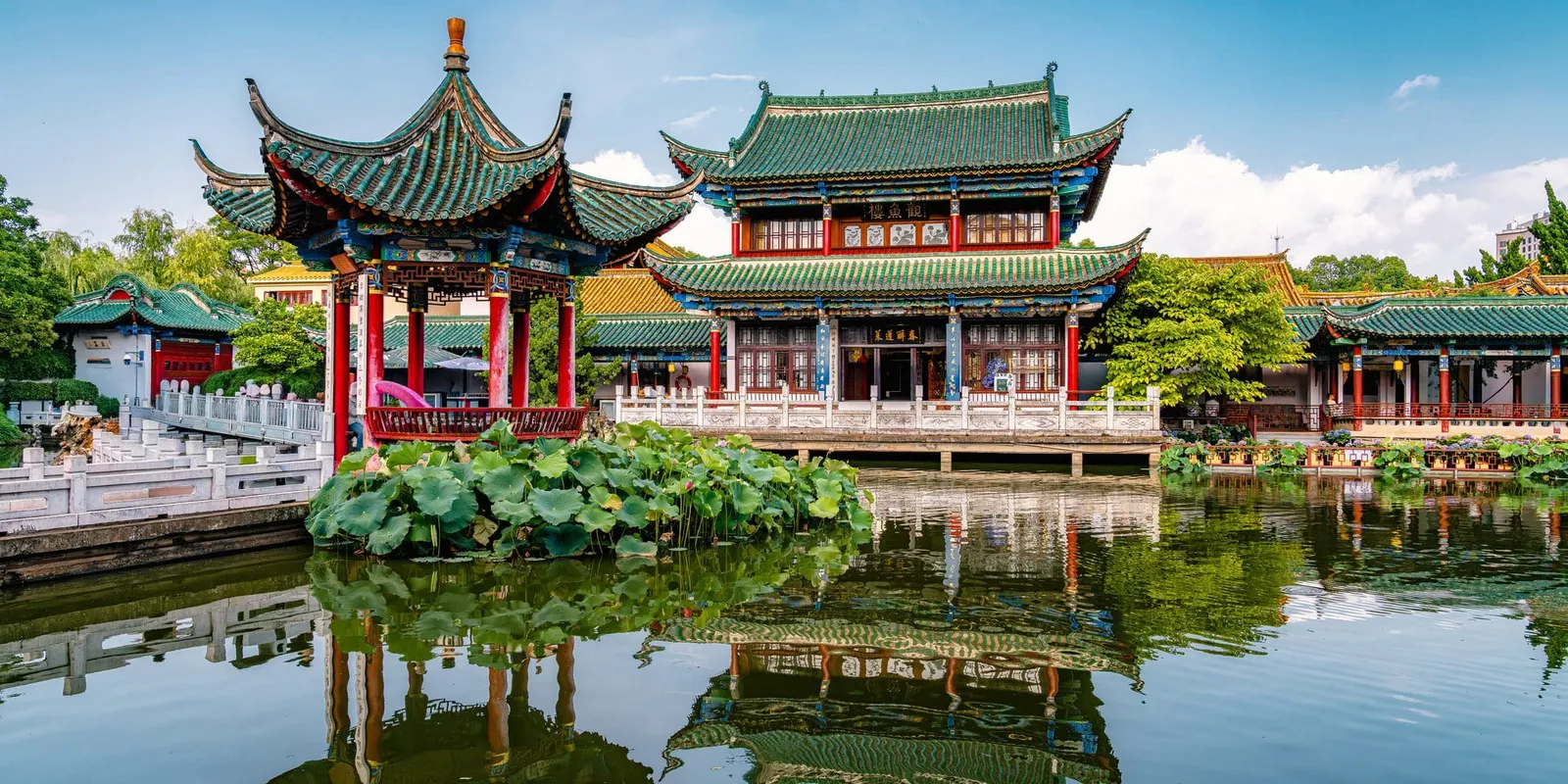 Kunming: laghi e primavera perenne