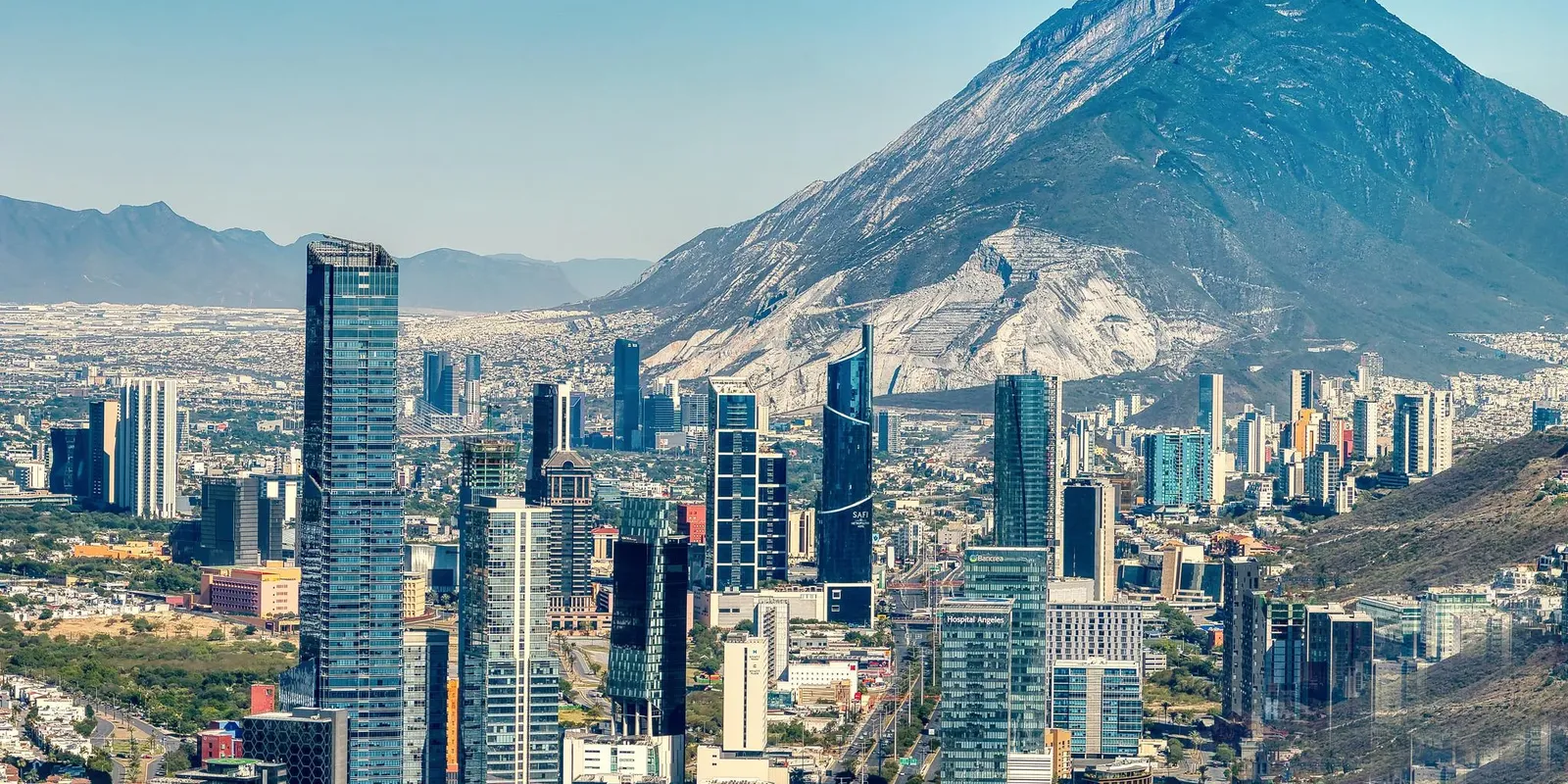 Monterrey: la montagna che guarda la città