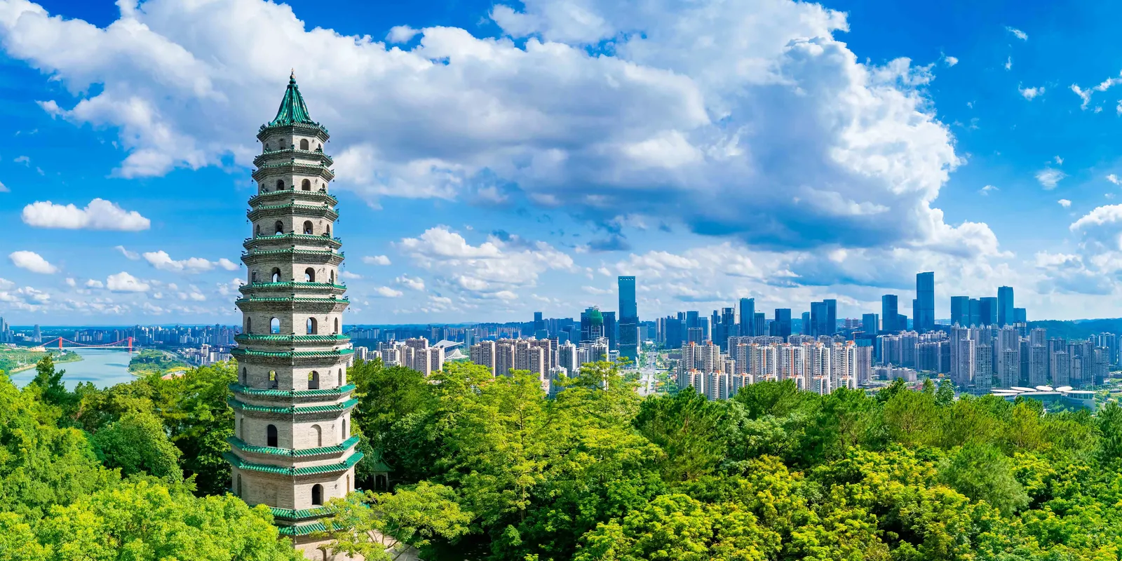 Nanning: la porta verde verso il Vietnam