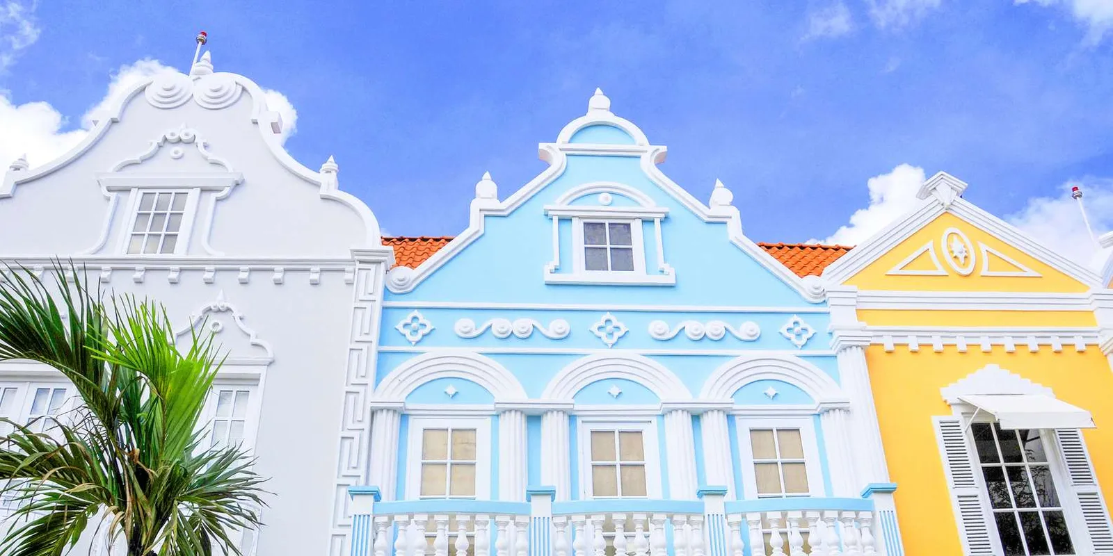 Oranjestad: cores holandesas no Caribe
