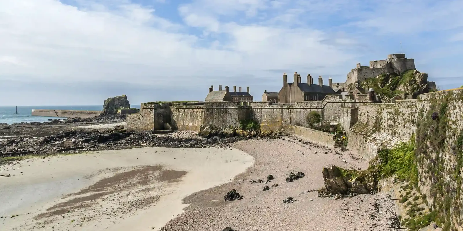 Saint Helier: la fortezza sull'isola più vicina alla Francia