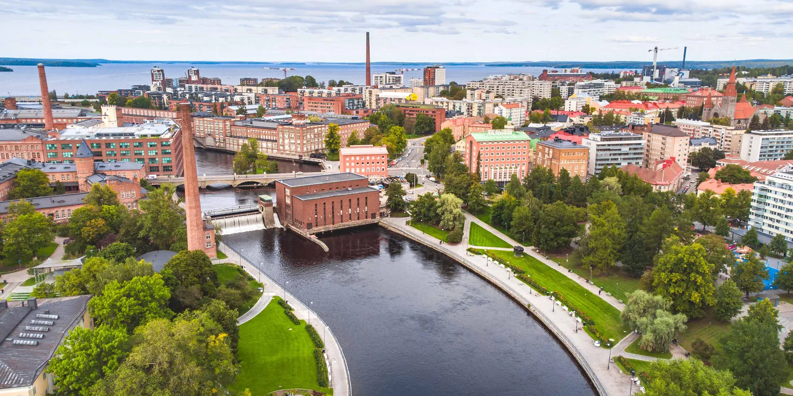 Tampere: le fabbriche tessili tra due laghi