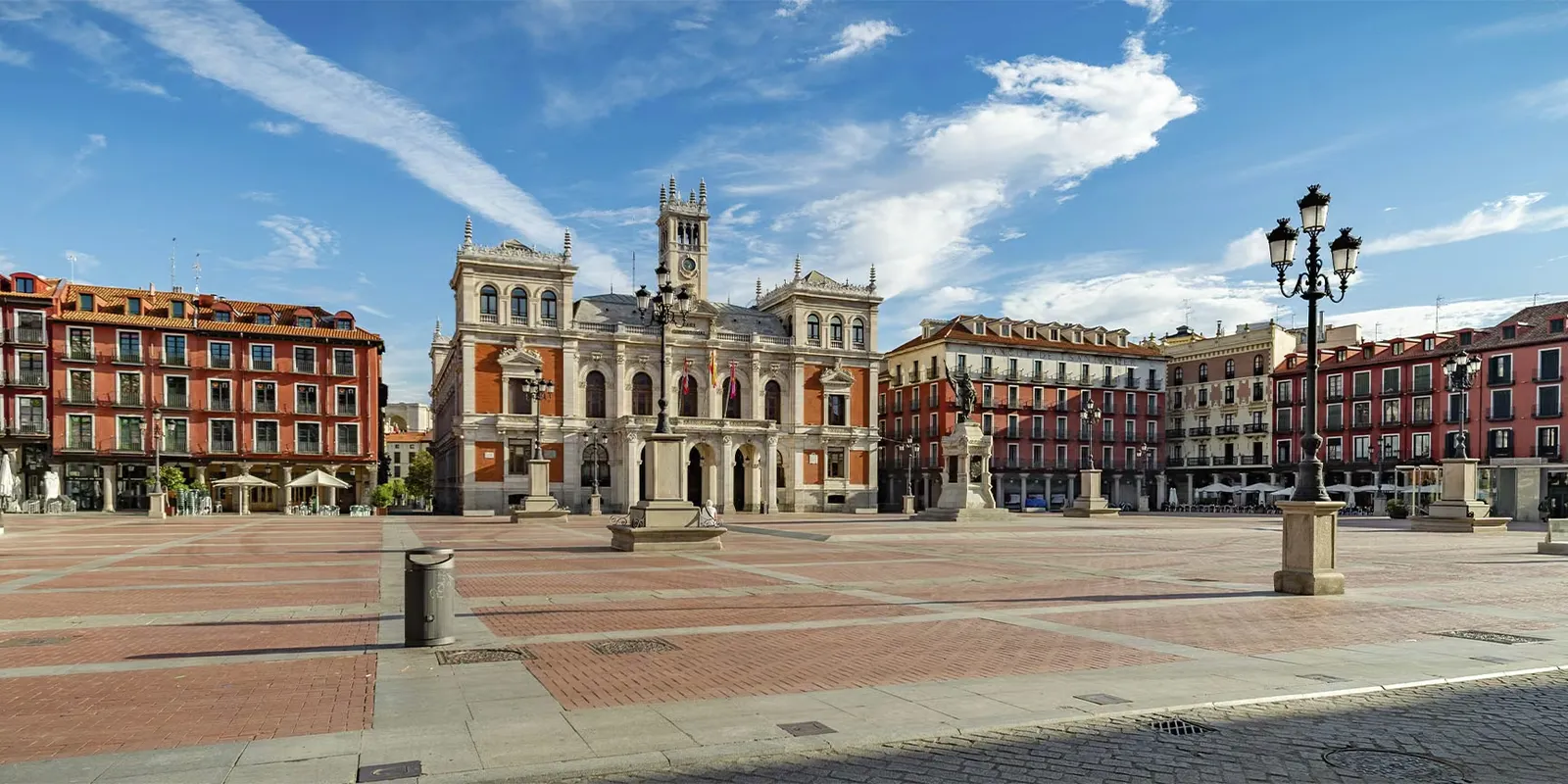 Valladolid: la piazza modello di Spagna