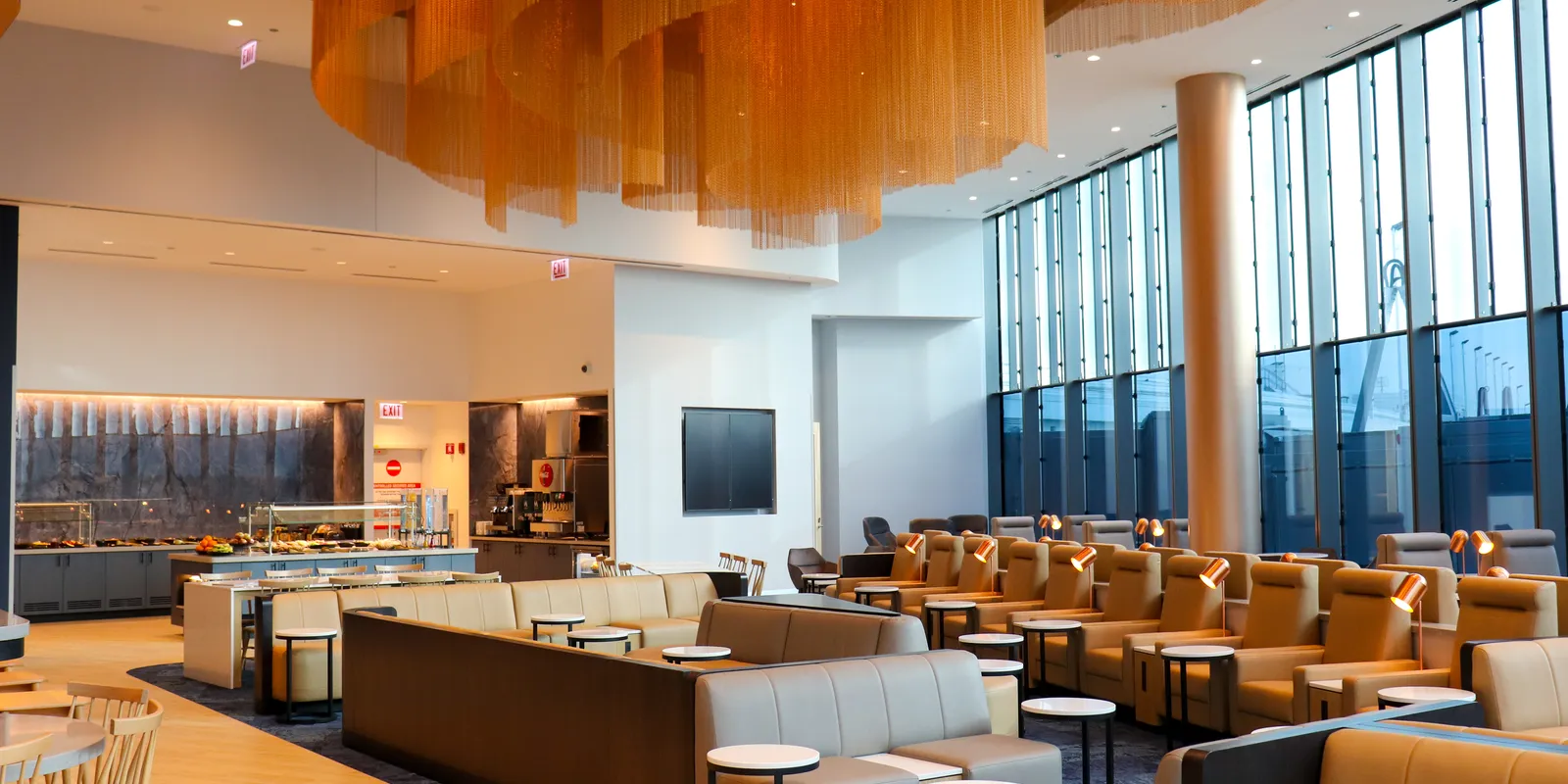 Salas VIP de O'Hare: United, American ou Terminal 5?